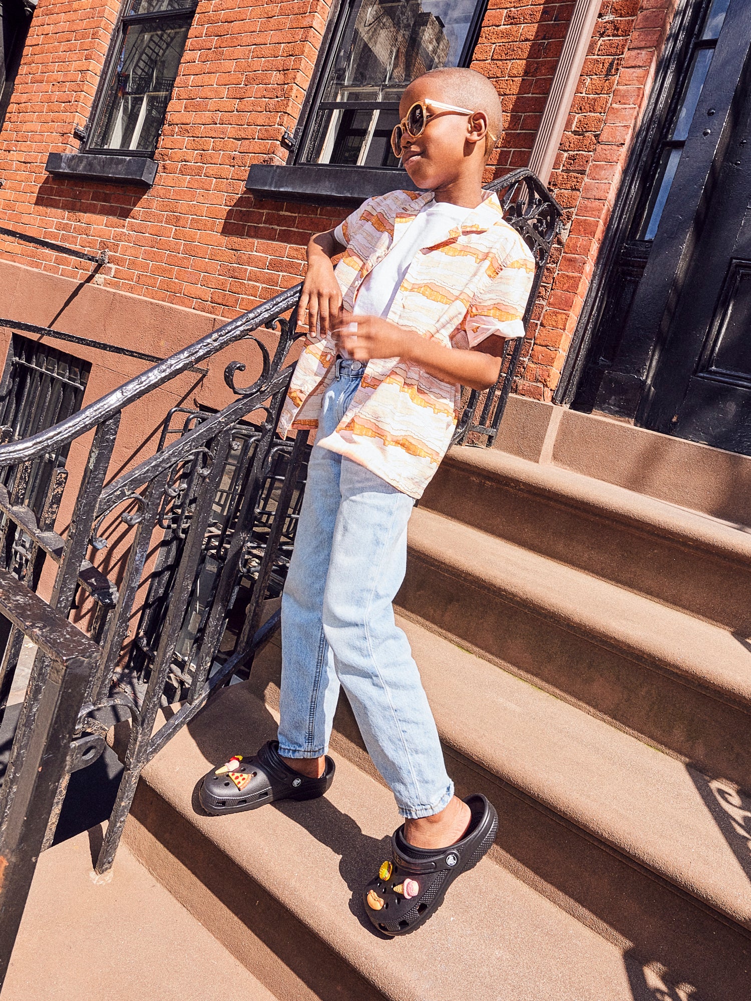 CROCS KIDS CLASSIC CLOG - BLACK - Image 3