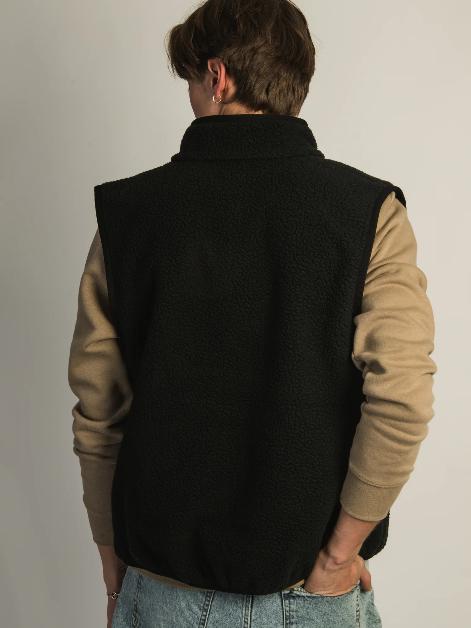 NIKE CLUB WINTER VEST - Image 5